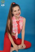 [Image: 2rc2pxgdn7nr_t.jpg]