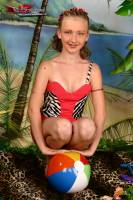 [Image: bw7bmjibn4jr_t.jpg]