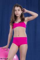 [Image: rhhzou3pbefs_t.jpg]