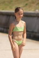 [Image: yn46yjuyzg8x_t.jpg]