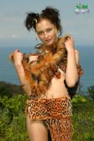 [Image: az9o3u7tg0e9_t.jpg]