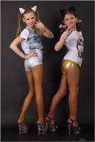 [Image: cnjxbc8plxkq_t.jpg]