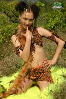 [Image: lsgnwst7049l_t.jpg]