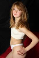 [Image: 70kvjfam3dy5_t.jpg]