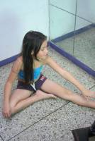 [Image: vnyvp685shr3_t.jpg]