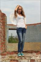 [Image: nffgx7c9fu7h_t.jpg]