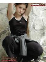 [Image: hdqw6wlcq8rd_t.jpg]