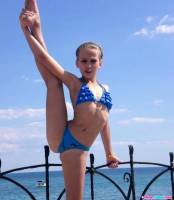 [Image: u3wo26o2wvy9_t.jpg]