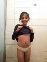 [Image: hhy4es7yr6o4_t.jpg]