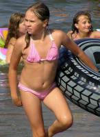 [Image: iqs2z4e94q9g_t.jpg]