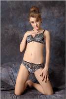 [Image: rh207d4za75u_t.jpg]